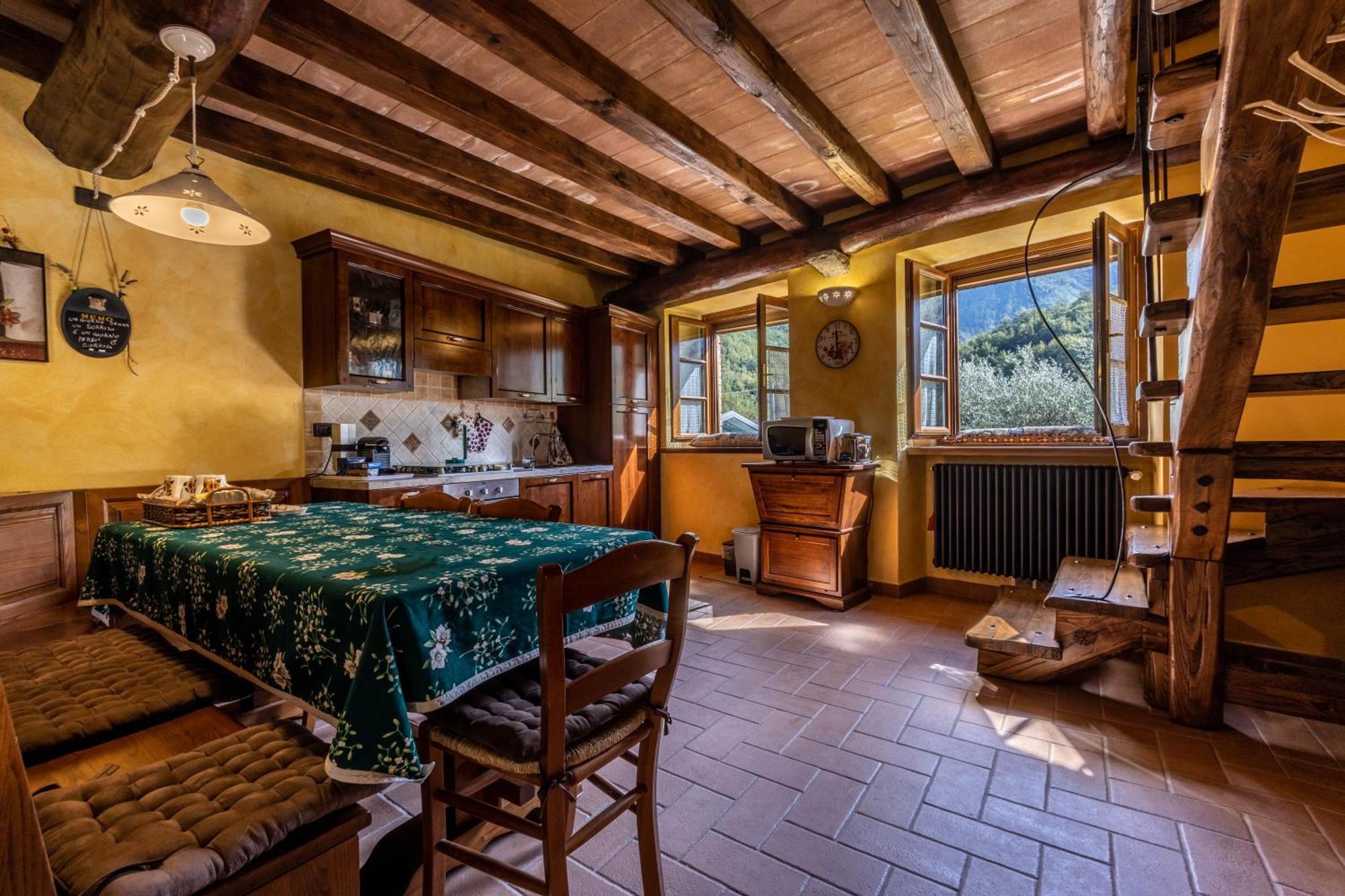 Old Village Linda - Tra Lunigiana & Cinque Terre Comano  Экстерьер фото