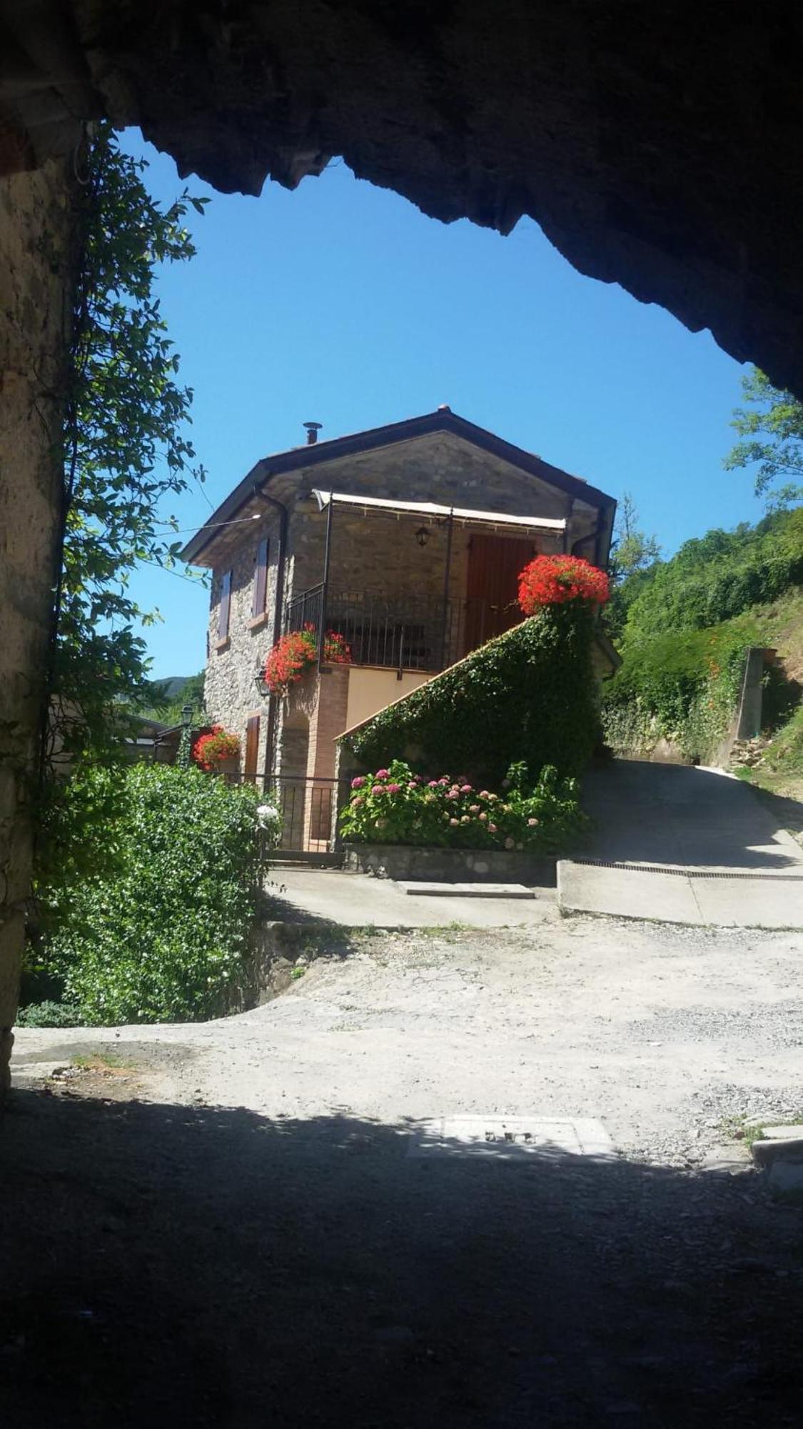 Old Village Linda - Tra Lunigiana & Cinque Terre Comano  Экстерьер фото